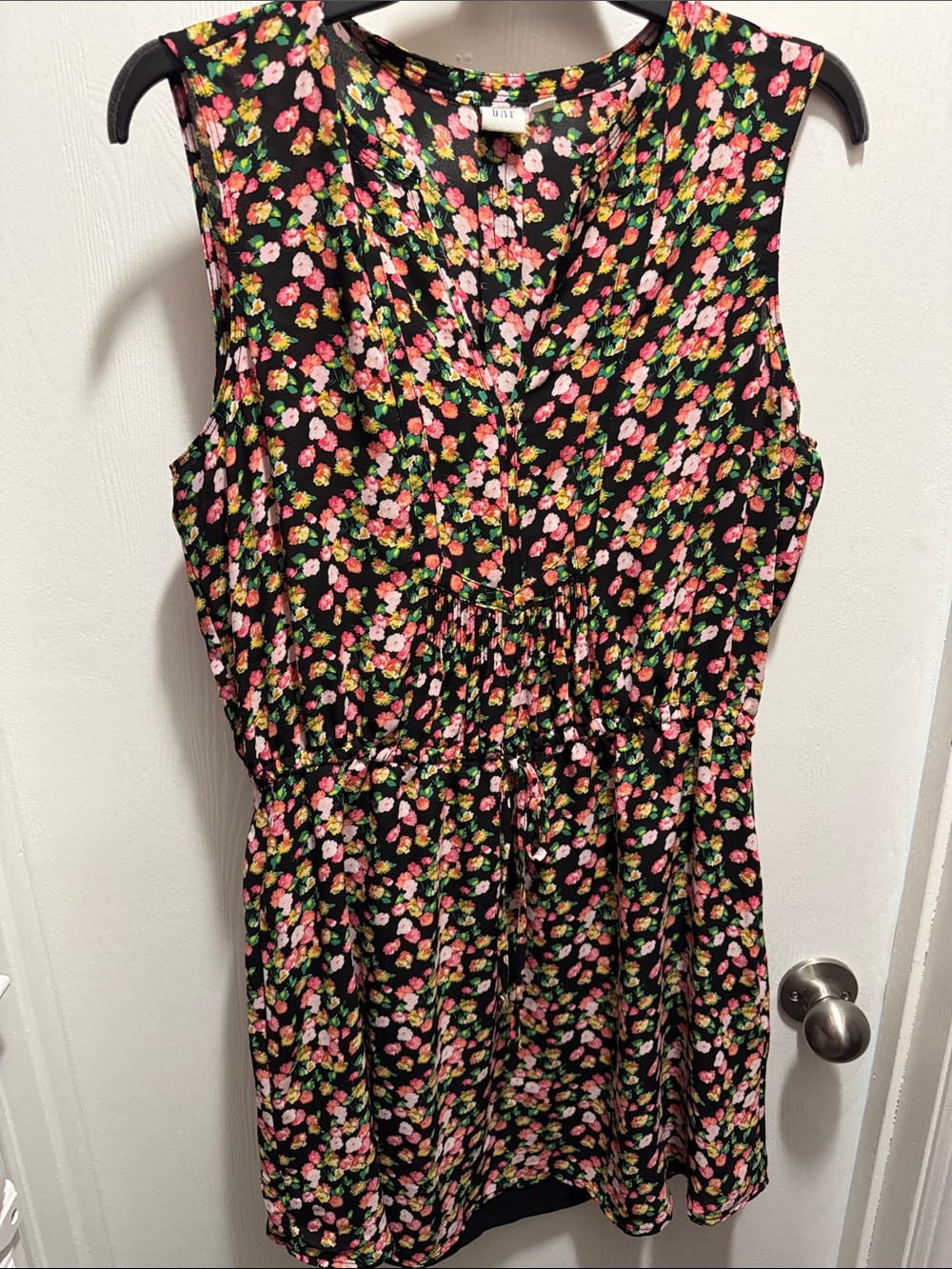 Gap Sleeveless Floral Drawstring Dress w/ Pockets
